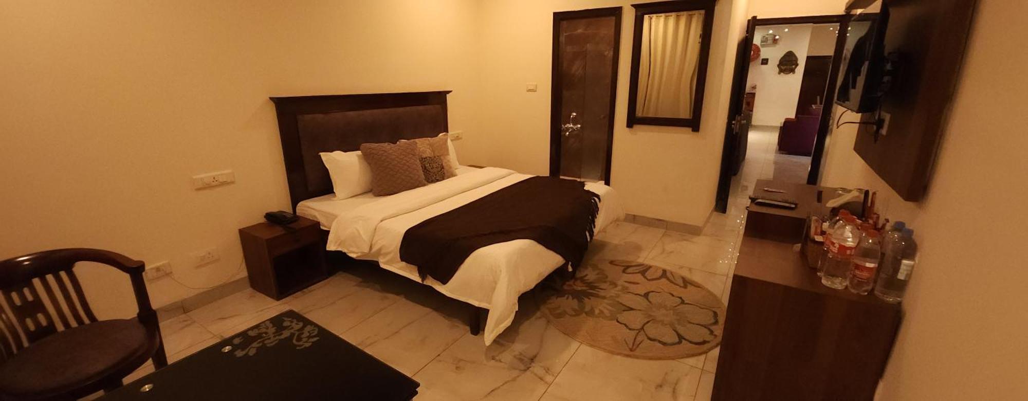 Hotel Multitech Premium Chandīgarh Exterior foto
